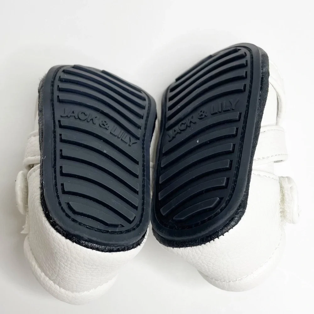 Jack and Lily My Mocs White Leather Strappy Mary Jane Moccasins